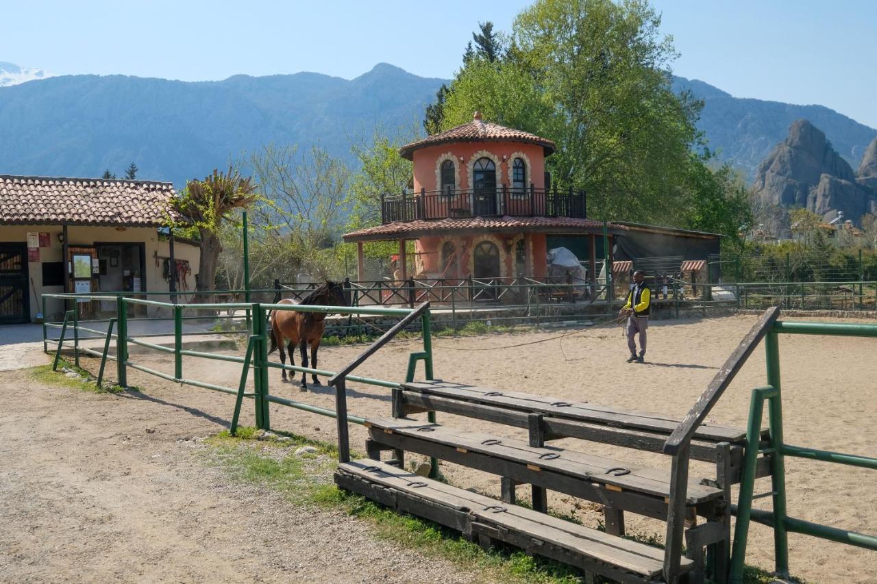 Hotel Berke Ranch&Nature ケメル エクステリア 写真