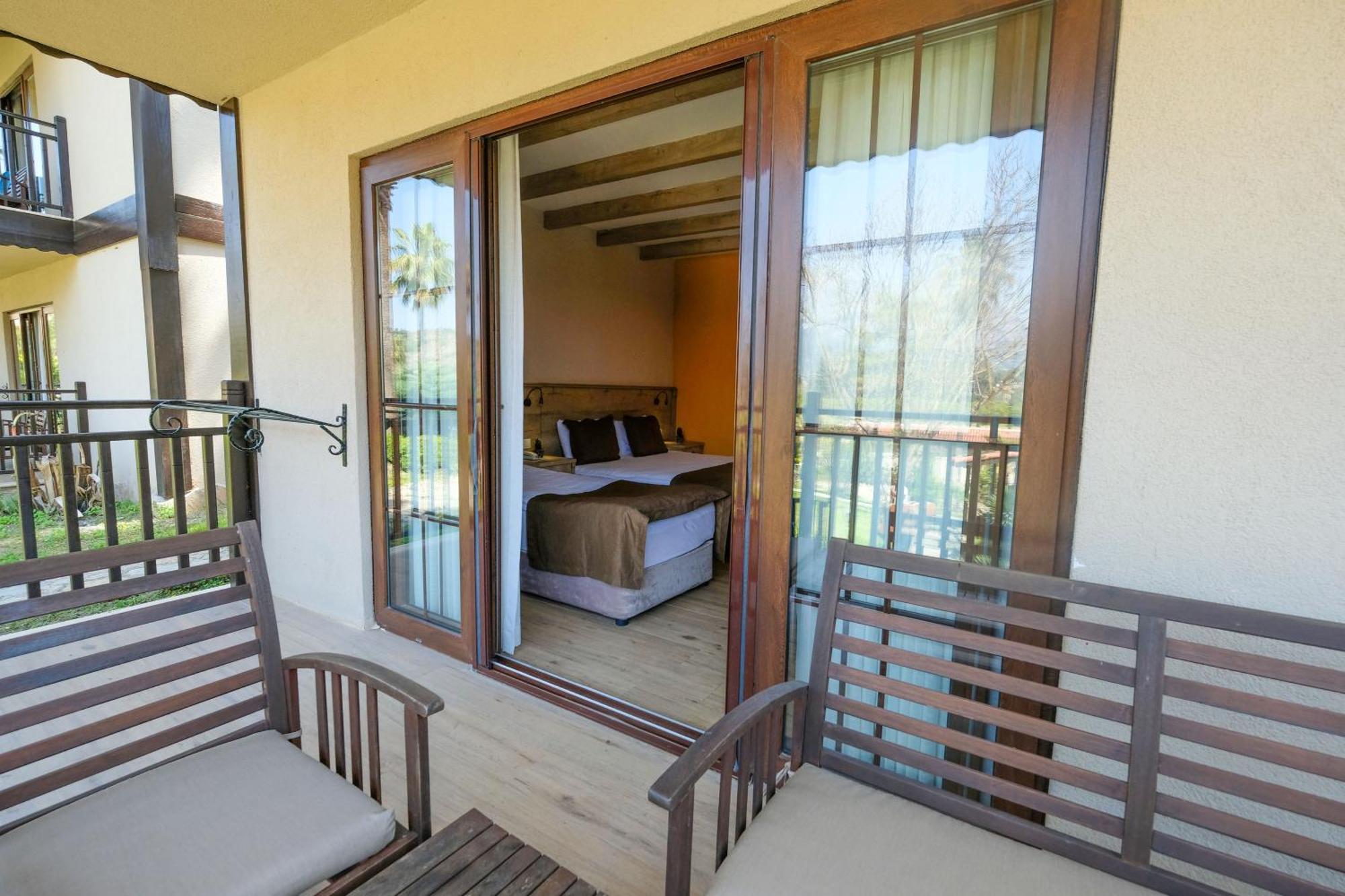Hotel Berke Ranch&Nature ケメル エクステリア 写真